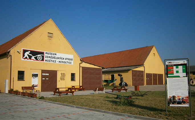 Muzeum zemědělských strojů Hoštice