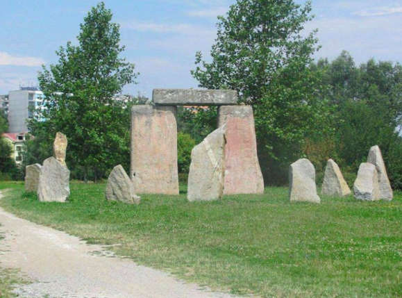 Replika Stonehenge ve Strakonicích