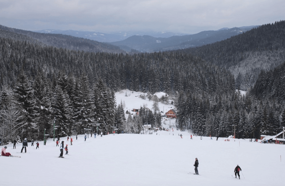 Ski areál Mezivodí