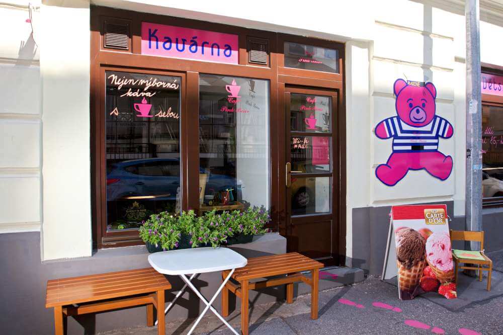 Café Pink Bear