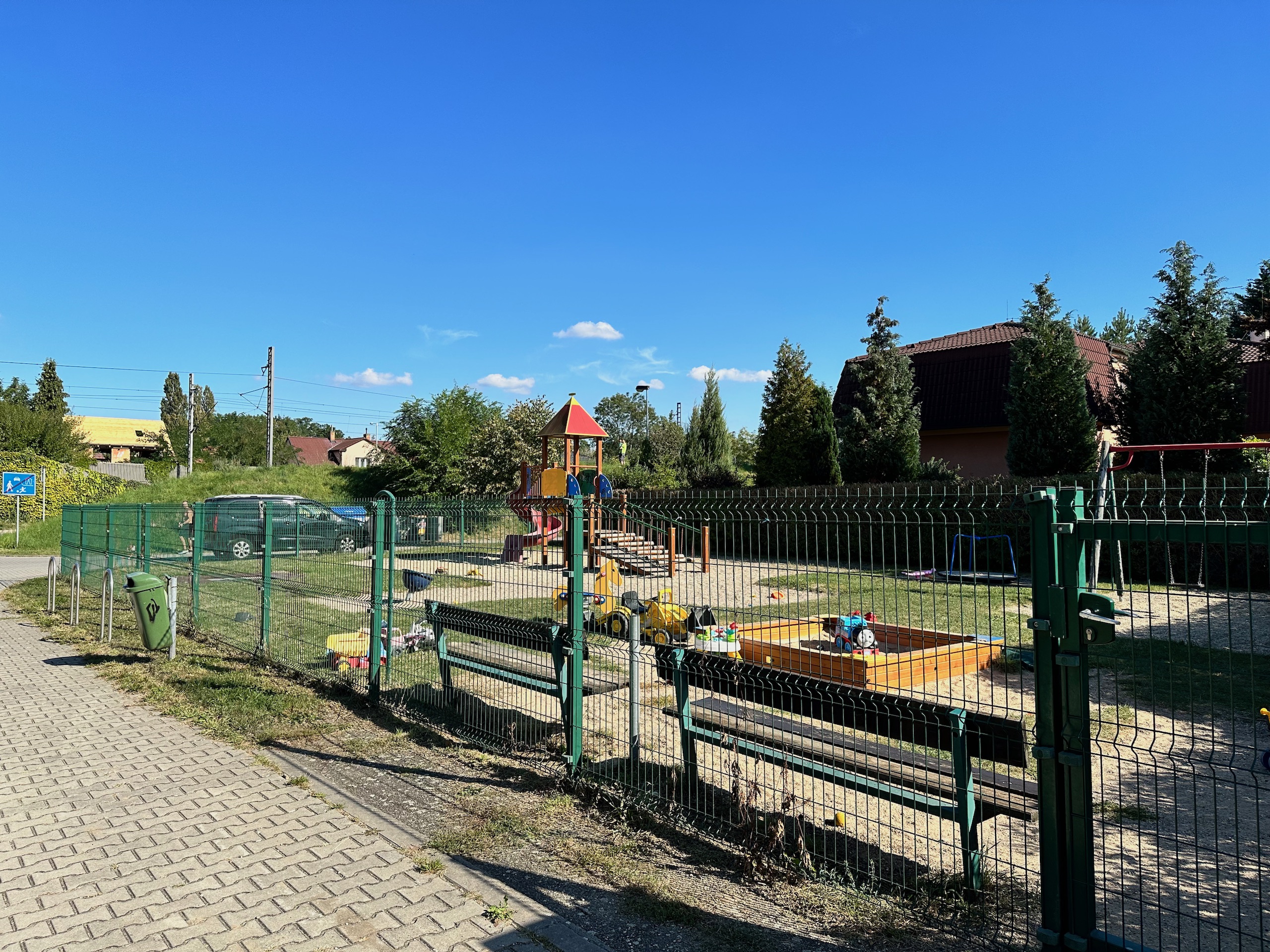 Dětské hřiště Uhříněves - Valšovská