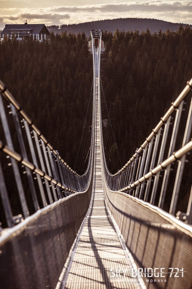 Visutý most SKY BRIDGE 721